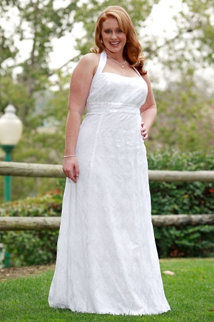 Illustration for article titled Plus-Size Bridal On An Anorexic Budget: Now At A Mall Near You